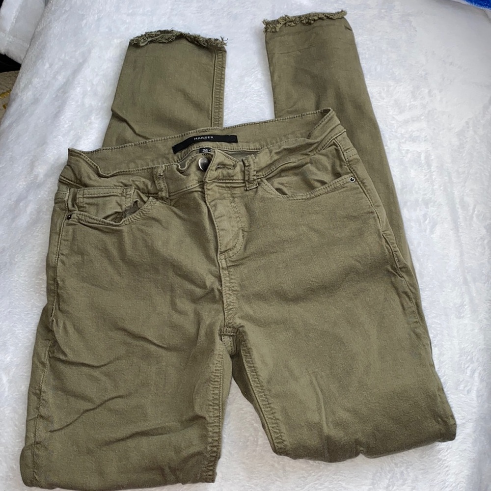 Green ripped skinny jeans, stretchy and super comfy